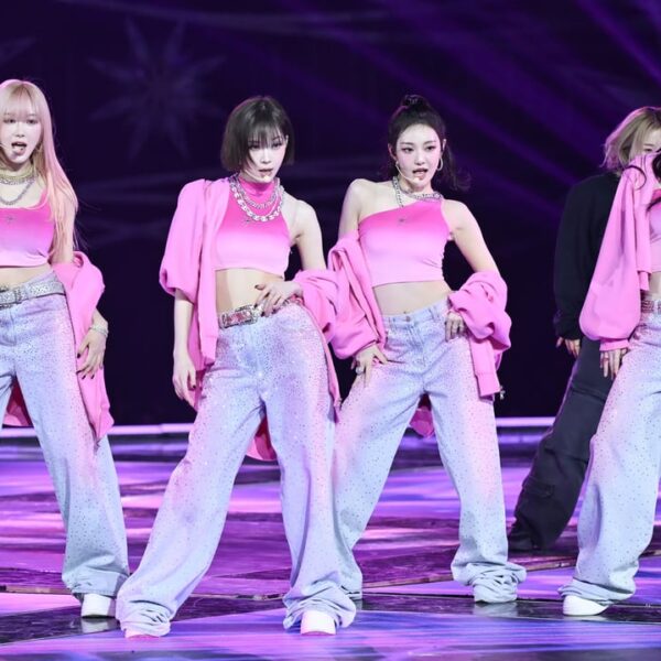241225 aespa - Pink Hoodie + Supernova (2024 SBS Gayo Daejeon Stage Pics)
