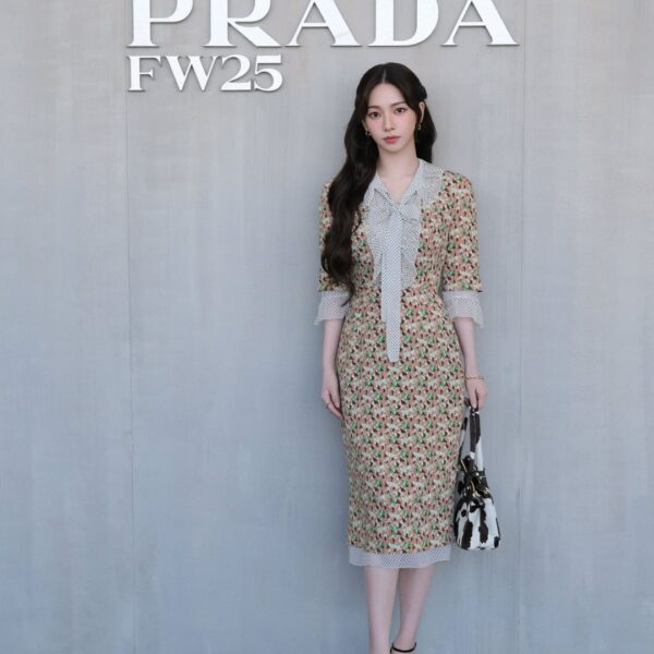 250228 aespa Twitter Update with Karina - 'Prada Ambassador' aespa Karina attends Milan Fashion Week for the third time! Active global fashion icon! Dazzling aura + unique visual shines