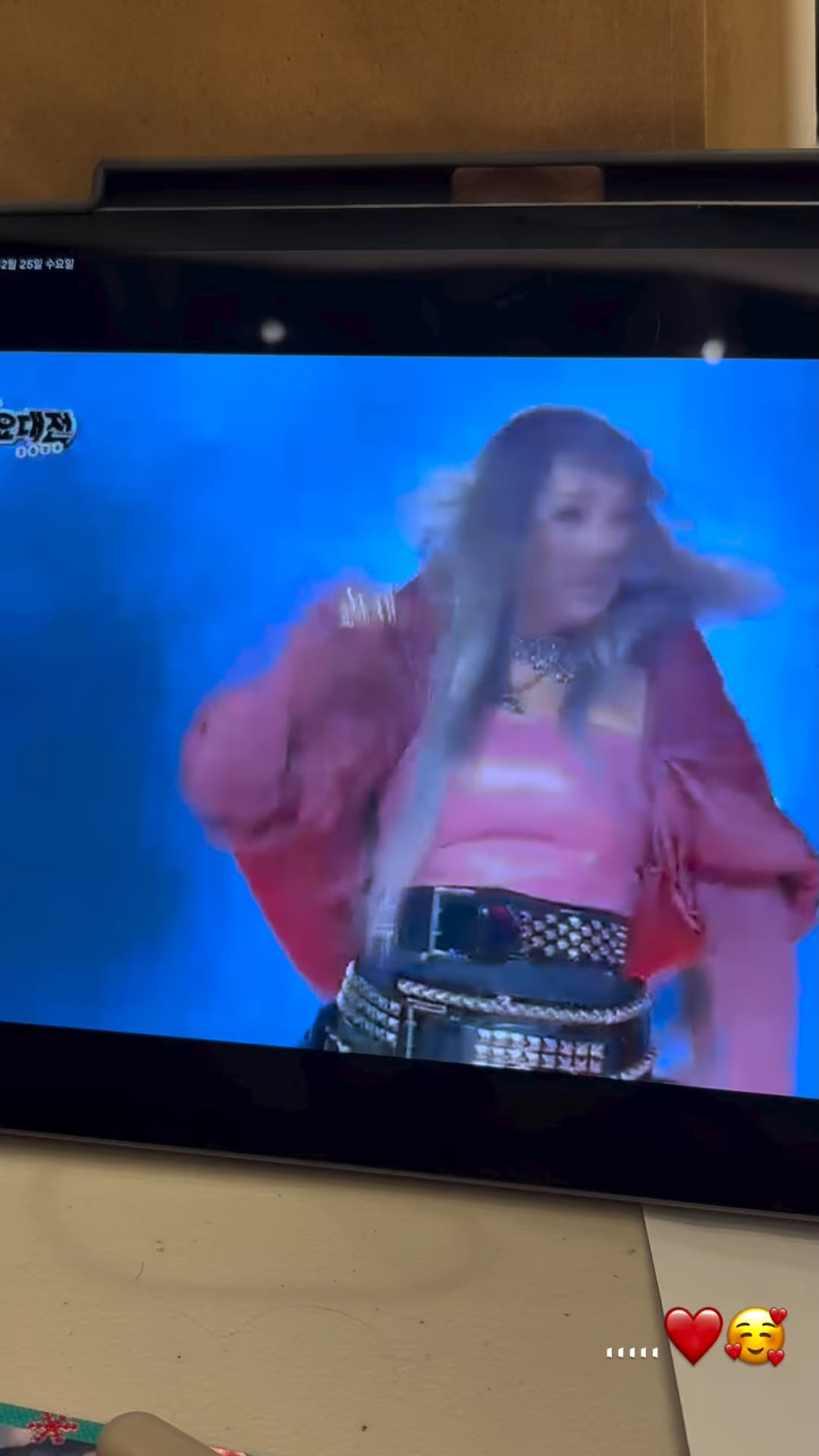 241225 Winter Instagram Story Update with 2NE1