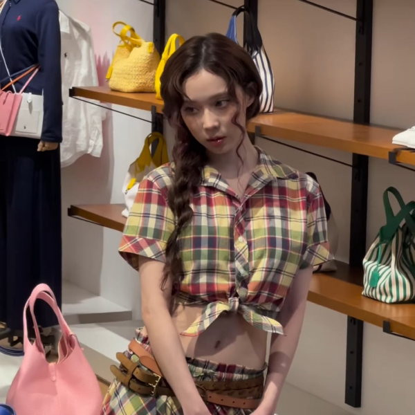 250326 singlesmagazine Instagram Update with Winter