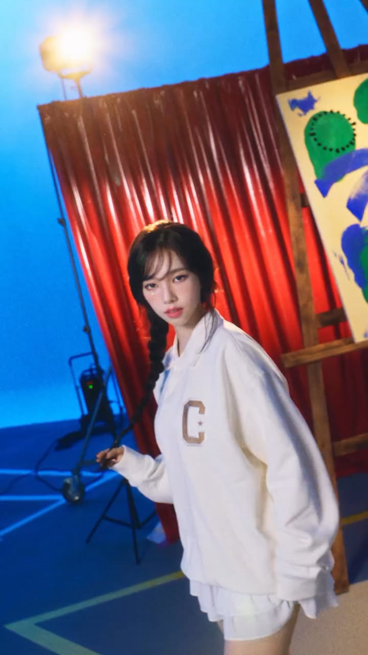 250211 Karina for Converse x Run Star Trainer