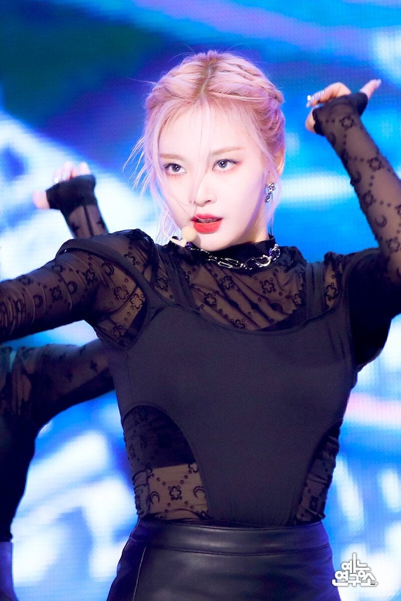 220716  Ningning - 'Girls' & 'Illusion' at Music Core