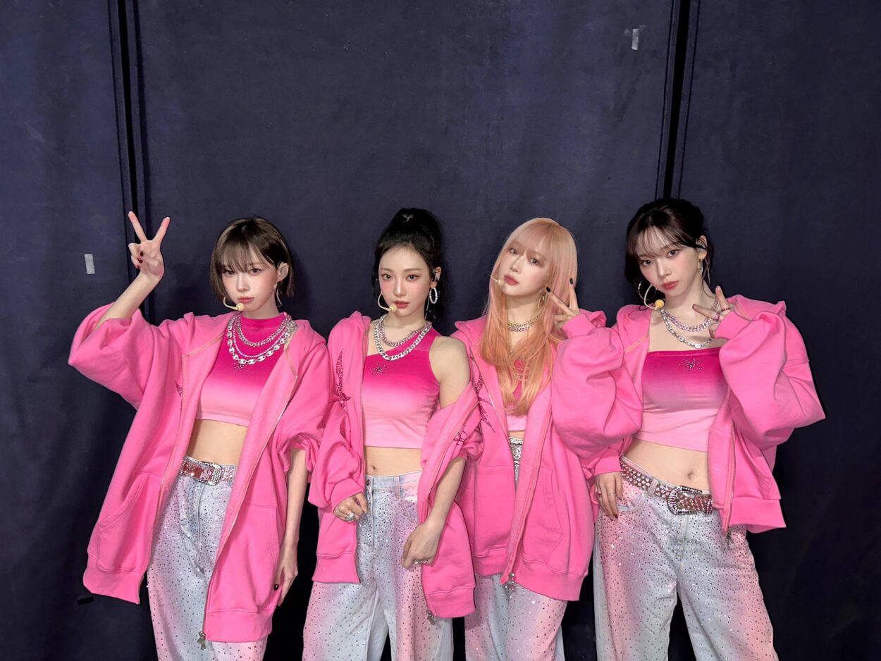 241225 aespa Twitter Update - pink hoodie gurls 💗