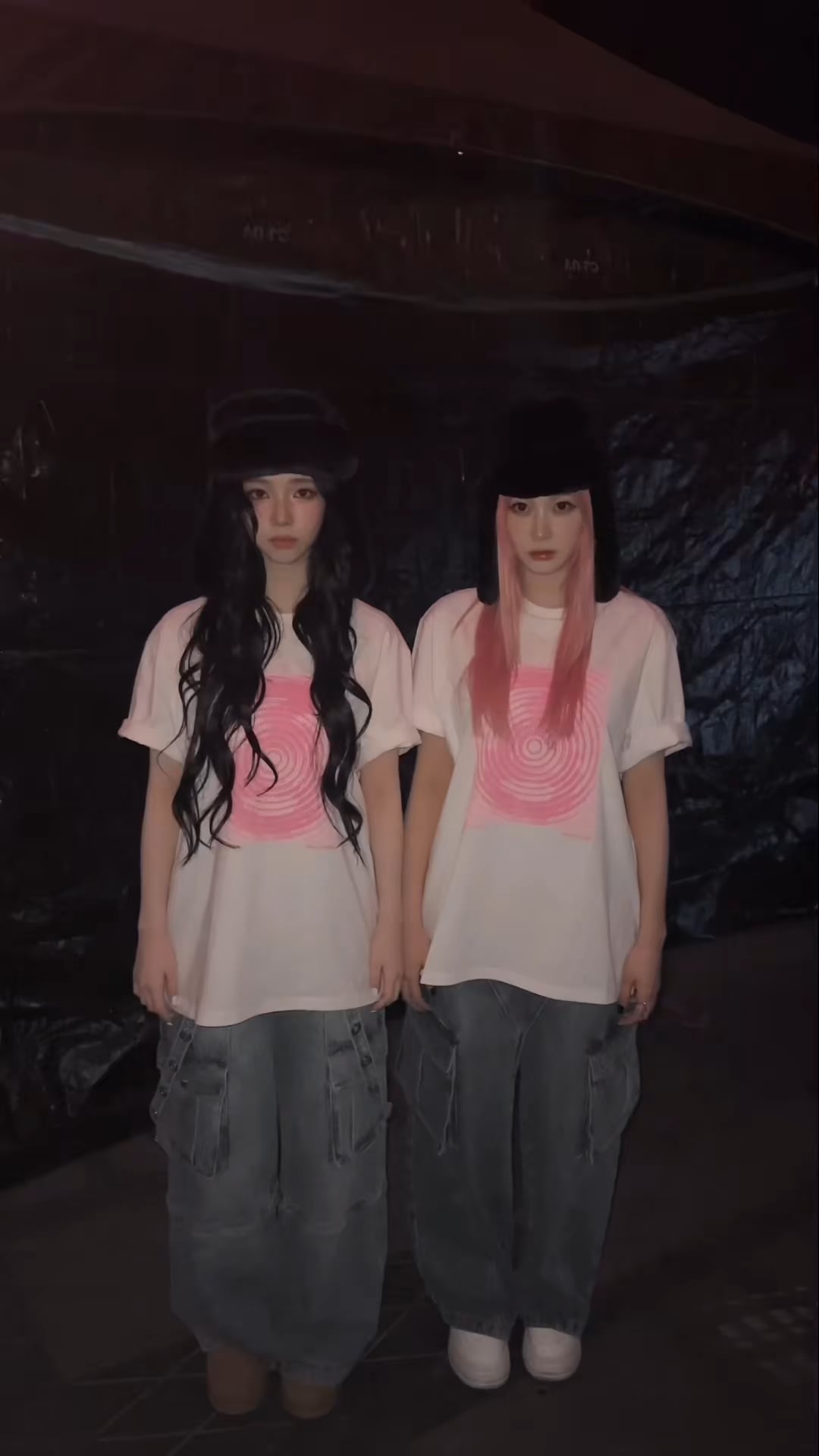 250115 aespa TikTok Update with Giselle & Karina - audiz’s pose.