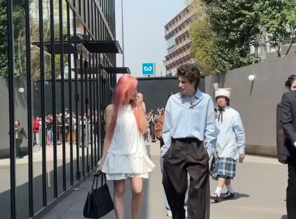 250331 Mark Eydelshteyn Instagram Update with Giselle