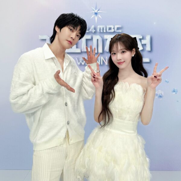 250130 SMTOWN Twitter Update with Winter -  2024 MBC Gayo Daejejeon (with NCT 127 Doyoung)