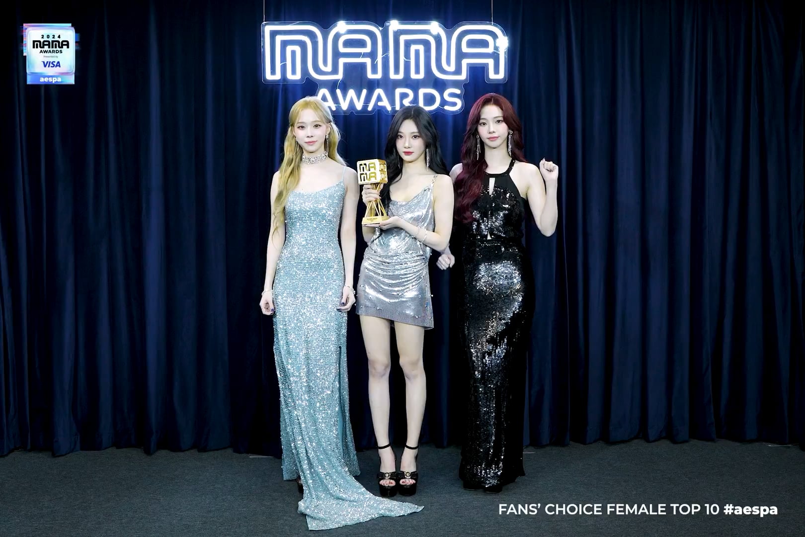 241205 Mnet MAMA Instagram Update with aespa - 4-CUT CEREMONY📸 2
