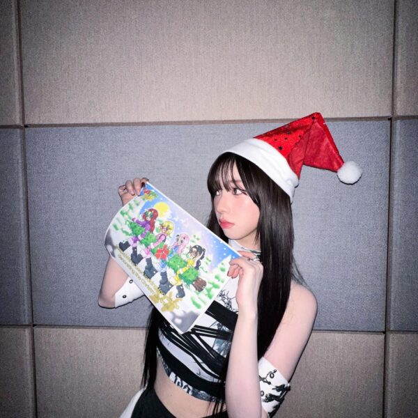 241224 aespa Twitter Update - We’ve been looking forward to decorating the Christmas tree! 🌲