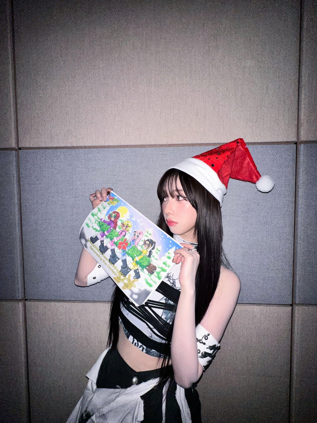241224 aespa Twitter Update - We’ve been looking forward to decorating the Christmas tree! 🌲