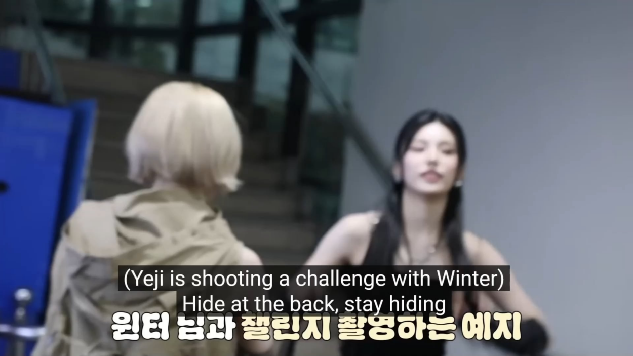 241122 Karina & Winter - Imaginary Friend Behind (with Yeji & Ryujin) @ ITZY