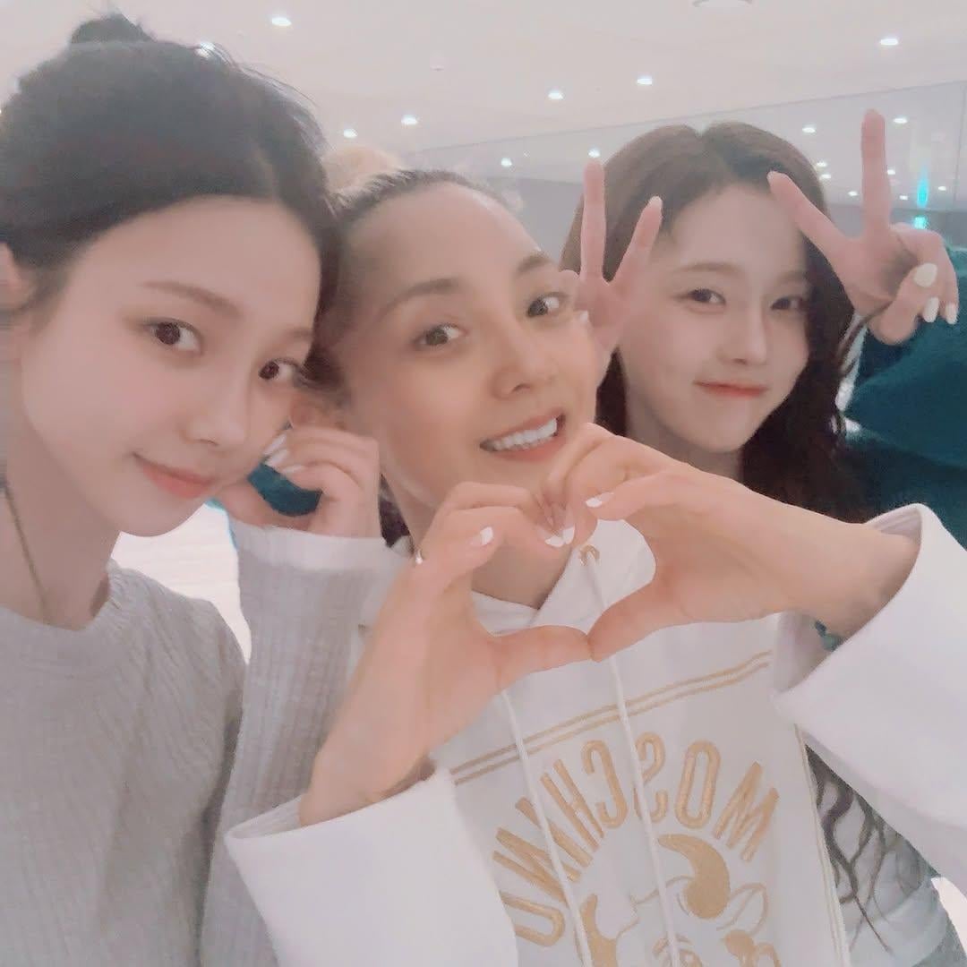 250210 S.E.S BADA Instagram Update with Karina & Winter
