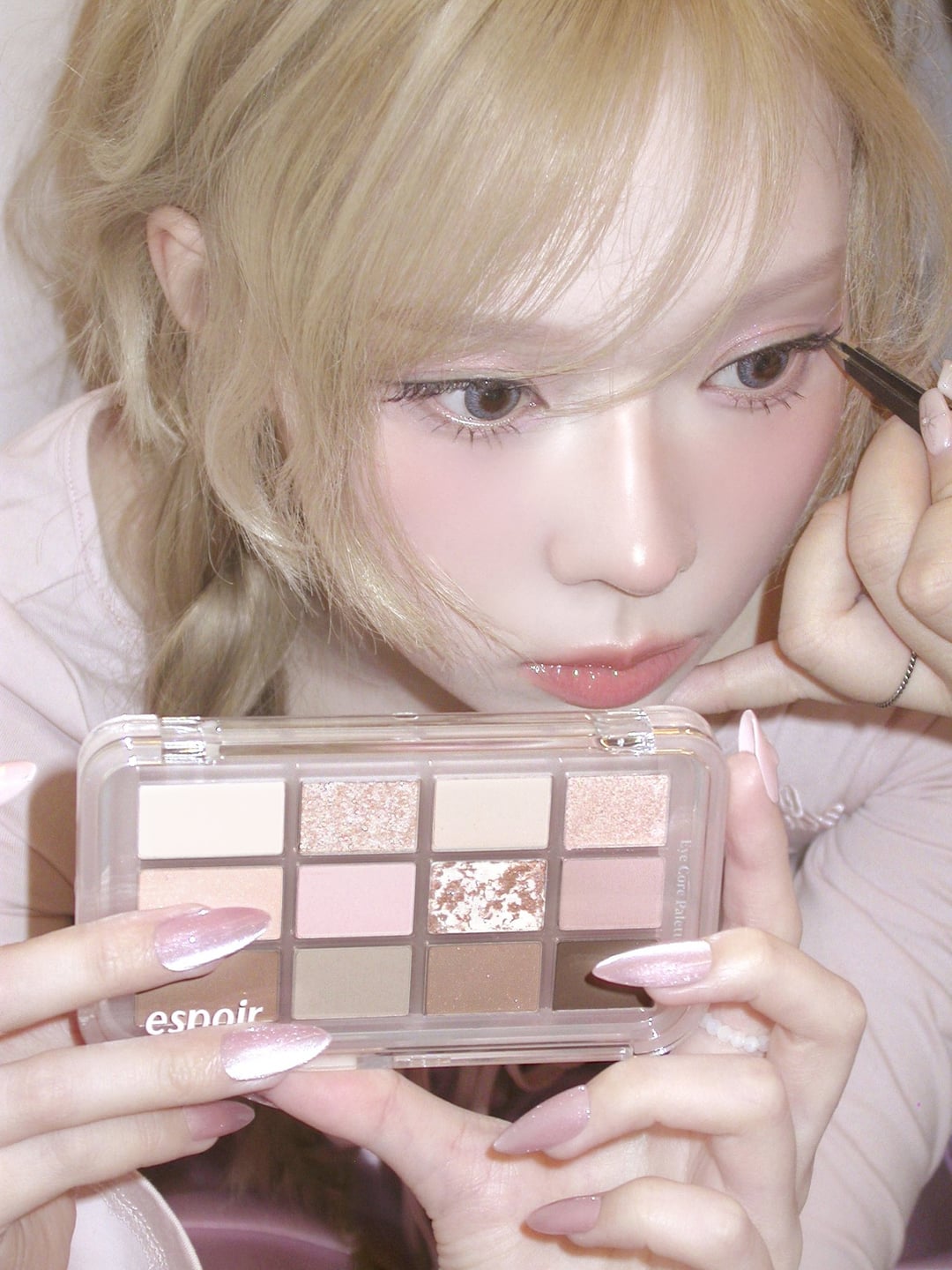 250121 Winter for espoir x Eye Core Palette: Honey Oat Latte