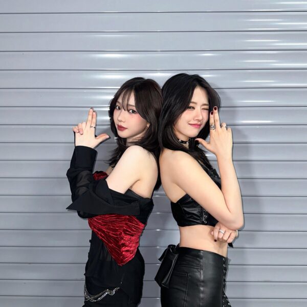 241225 aespa Twitter Update with Karina - 𝕶𝖎𝖑𝖑𝖊𝖗 (with IVE Yujin)