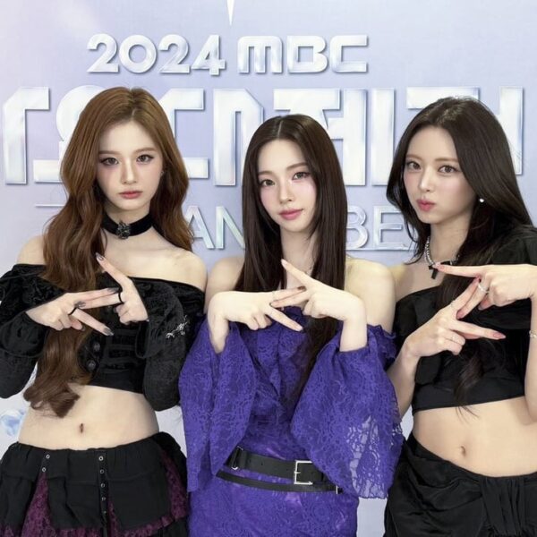 250129 ITZY Twitter Update with Karina (with Yuna & NMIXX Sullyoon)