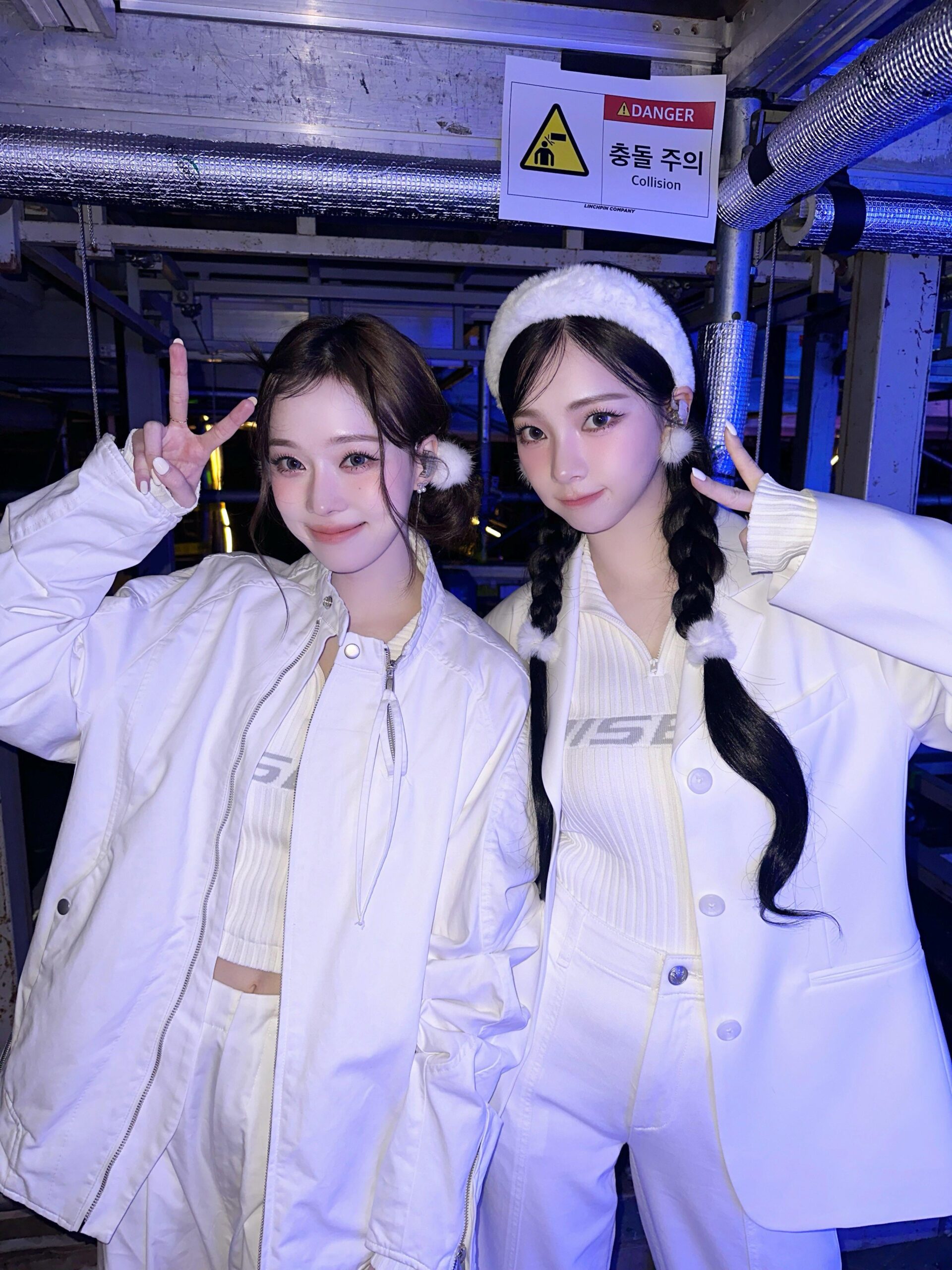 250113 aespa Twitter Update with Winter & Karina - ⭐️ Ⓓⓡⓔⓐⓜⓢ Ⓒⓞⓜⓔ Ⓣⓡⓤⓔ 💙