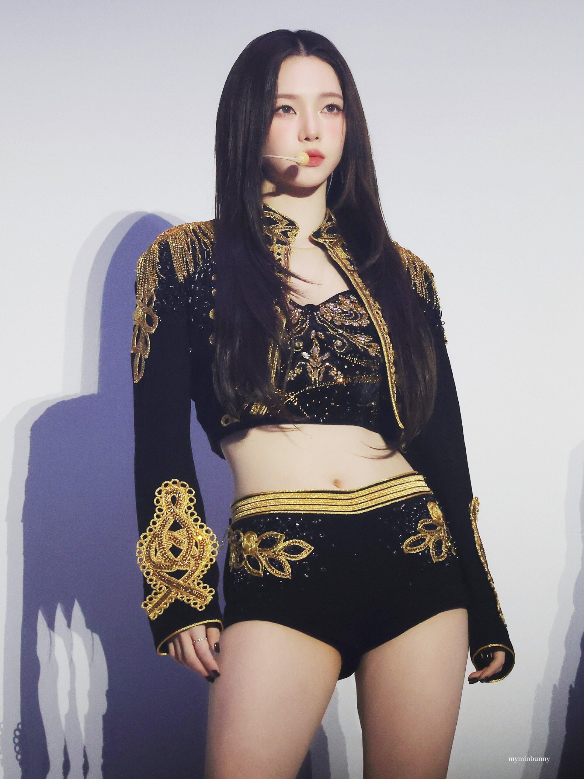 250315 Karina