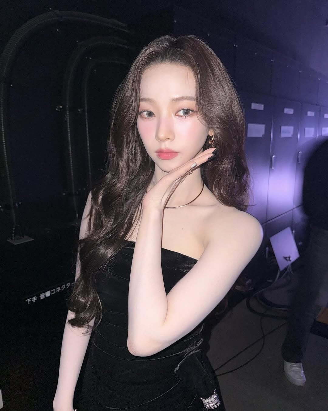 250319 Makeup Artist Jo Eunbee Instagram Update with Karina