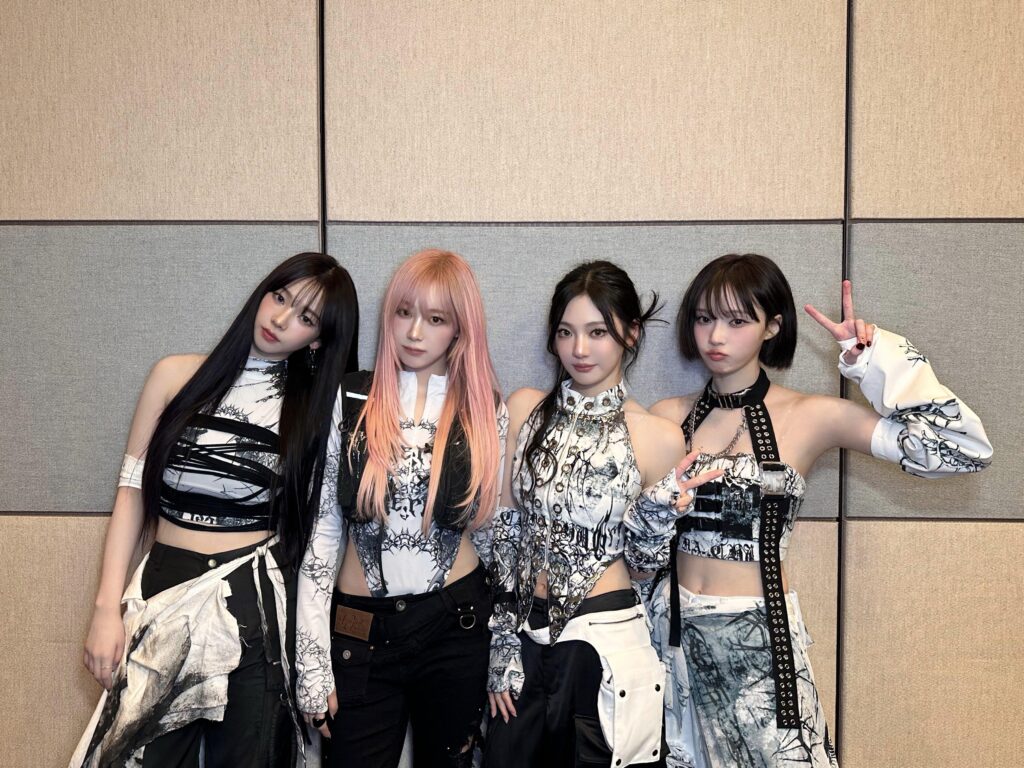 241221 aespa Twitter Update - aespa at SONG FESTIVAL GLOBALFESTIVAL 🖤