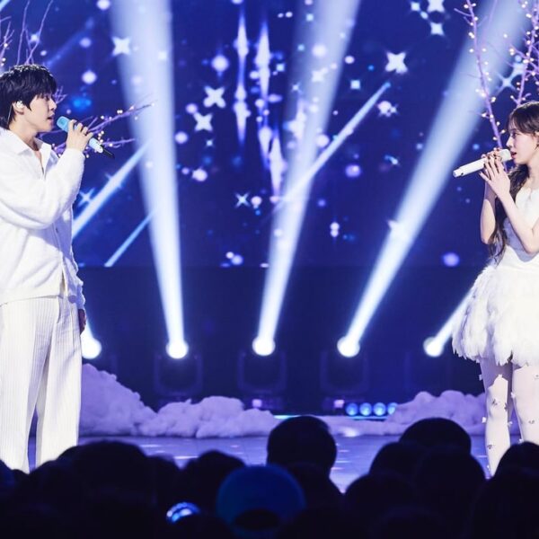 250130 Winter x NCT 127 Doyoung - Twenty-five, Tweny-one (Orig. Jaurim) (2024 MBC Gayo Daejejeon Stage Pics)