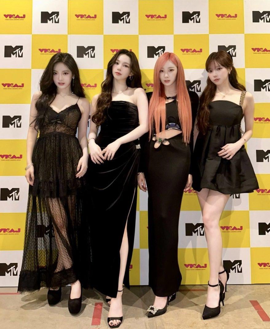 250321 aespa JAPAN Twitter Update - [🏆] At the MTV VMAJ, we won 'Best Group Video -International-', 'Best Dance Video', 'Best K-POP Video', &the annual best artist award 'Artist of the Year' ✨✨ MY-J, thank you to everyone in Japan for the great love you have shown us 💜