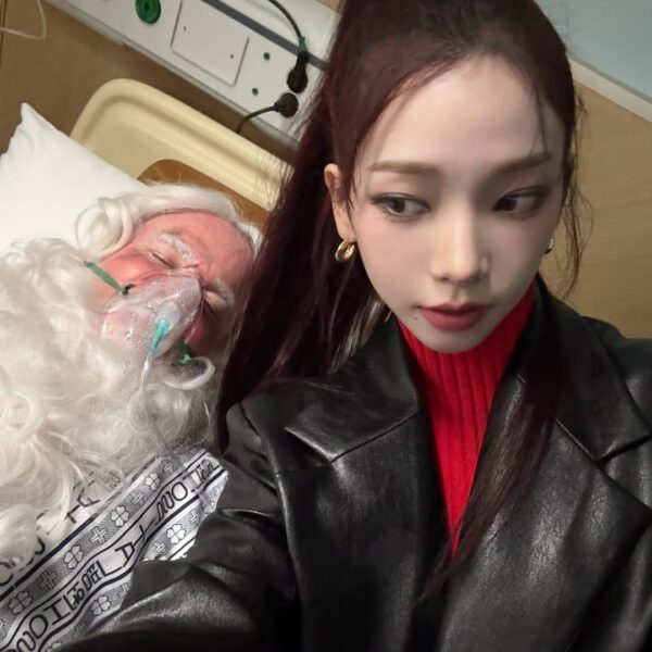 241222 only_shinsegae Instagram Update with Karina