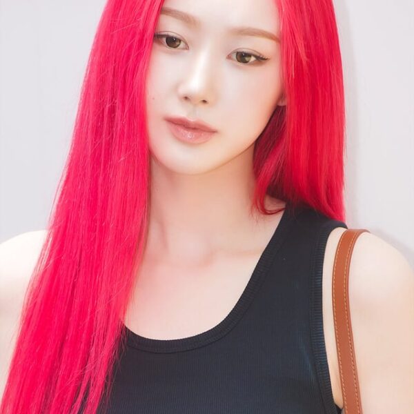 250424 Giselle (@MAISON KITSUNÉ PHOTOCALL EVENT)