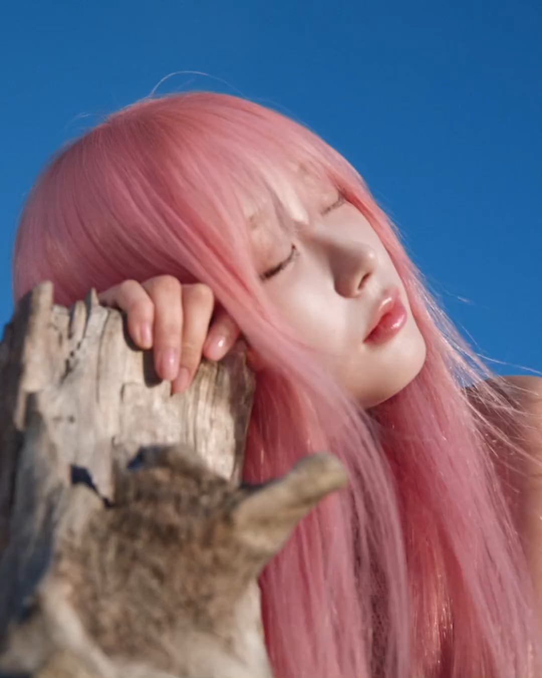 250414 LOEWE Instagram Update with Giselle - A collection of scents, candles, and moments inspired by the spirit of summer in the LOEWE Paula’s Ibiza 2025 campaign featuring Brand Ambassador GISELLE.