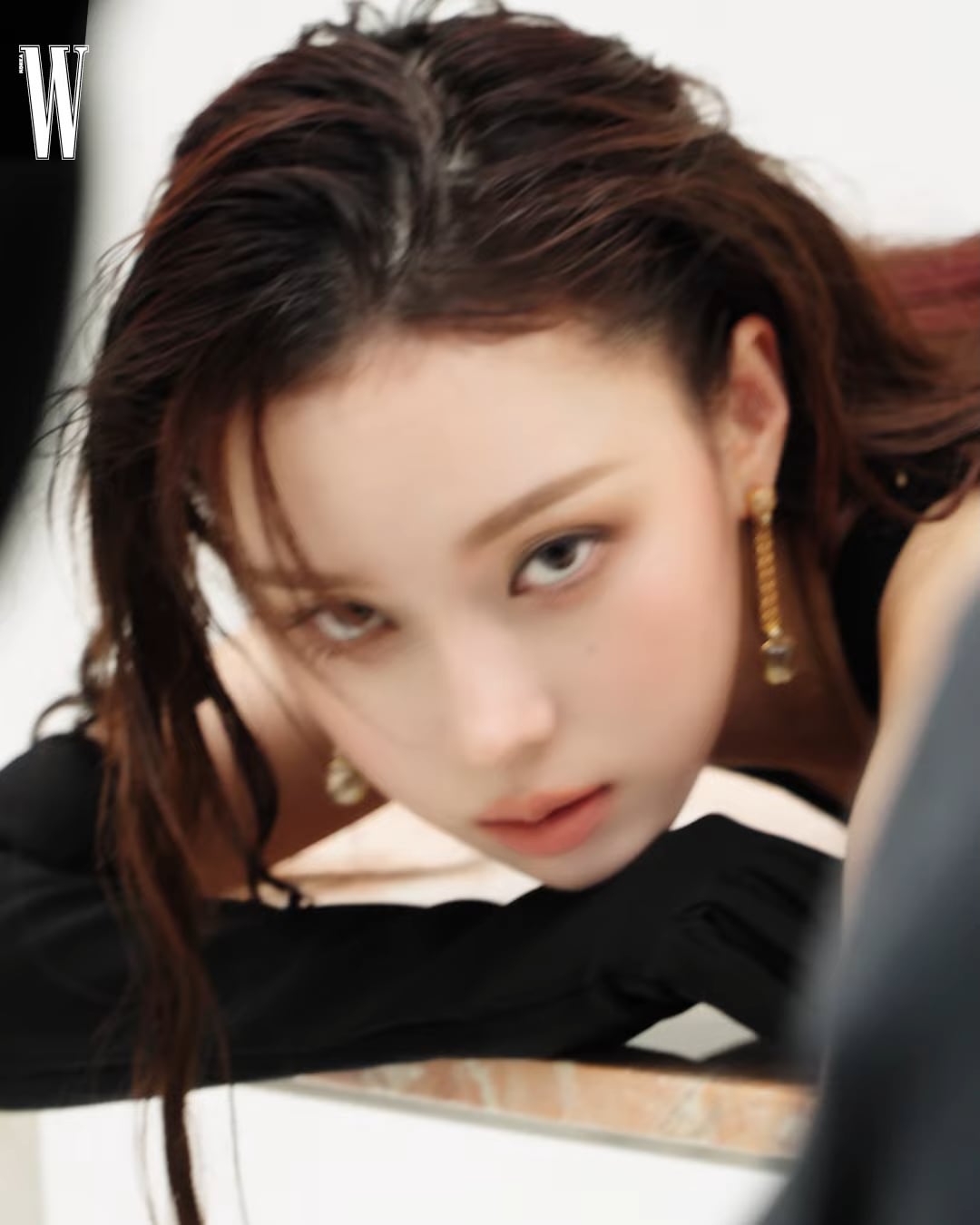 250424 Winter - W Korea x Pomellato (Behind the Scenes)