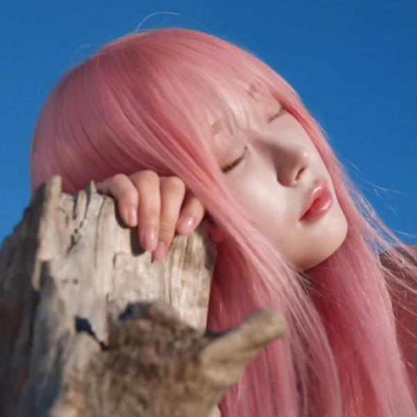 250411 Giselle for LOEWE x Paula’s Ibiza 2025 (Campaign Videos #2)