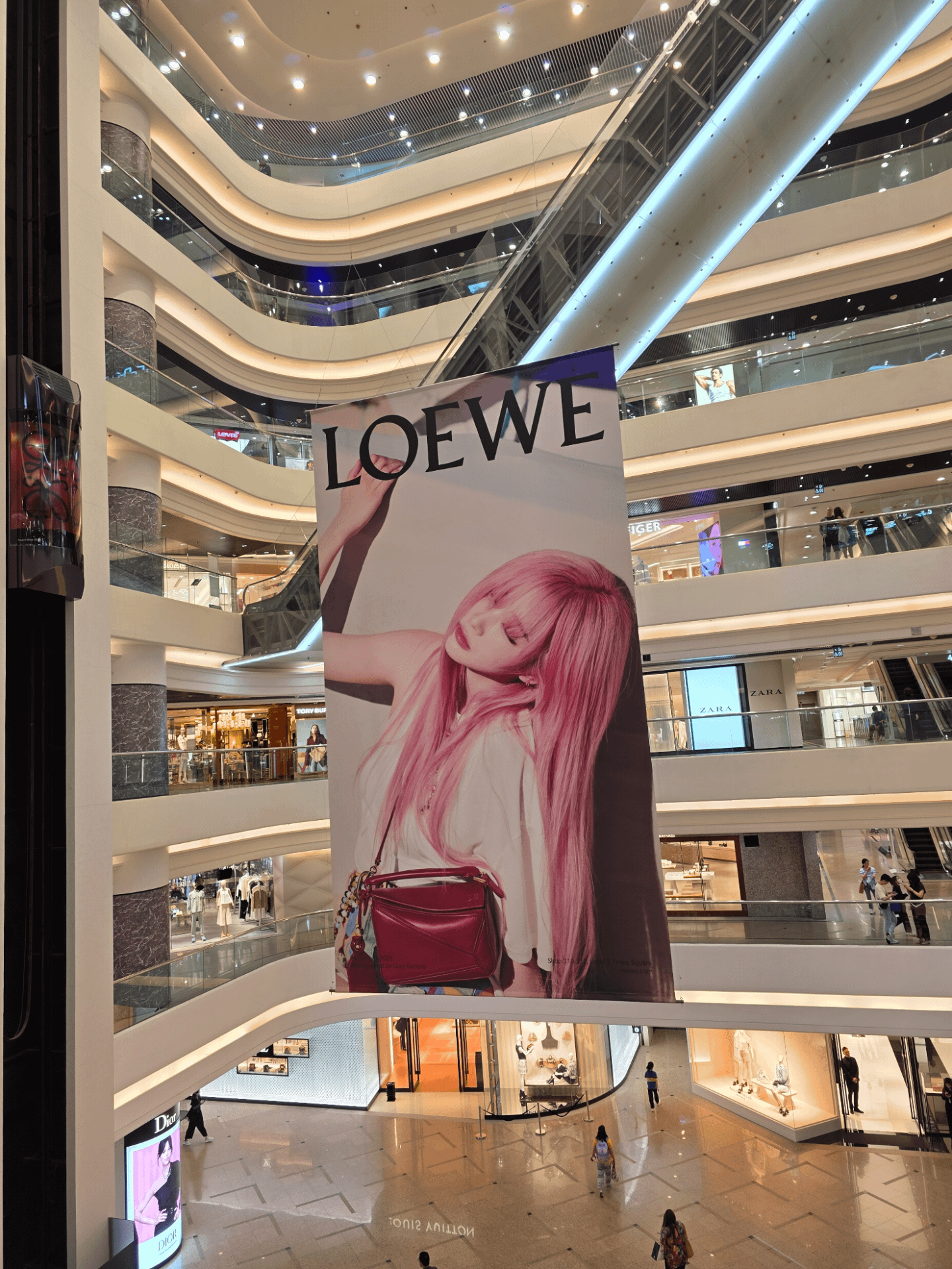aespa Giselle Loewe spotting in HK Times Square