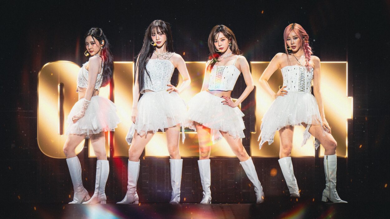 aespa 'Gold Hangul' Desktop Background Set - aespa #1