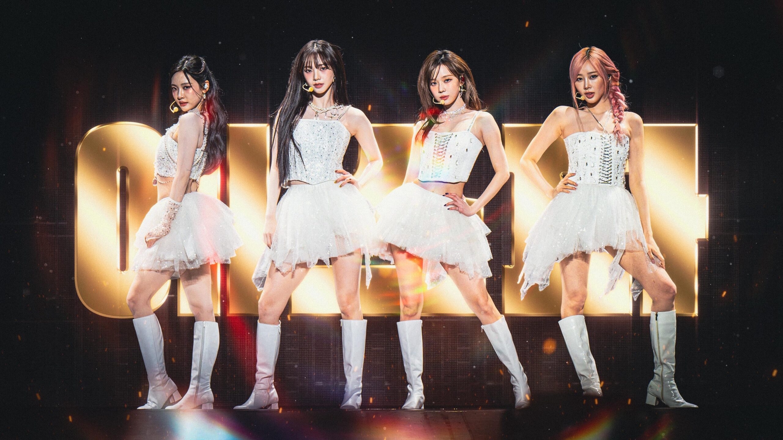 aespa 'Gold Hangul' Desktop Background Set - aespa #1
