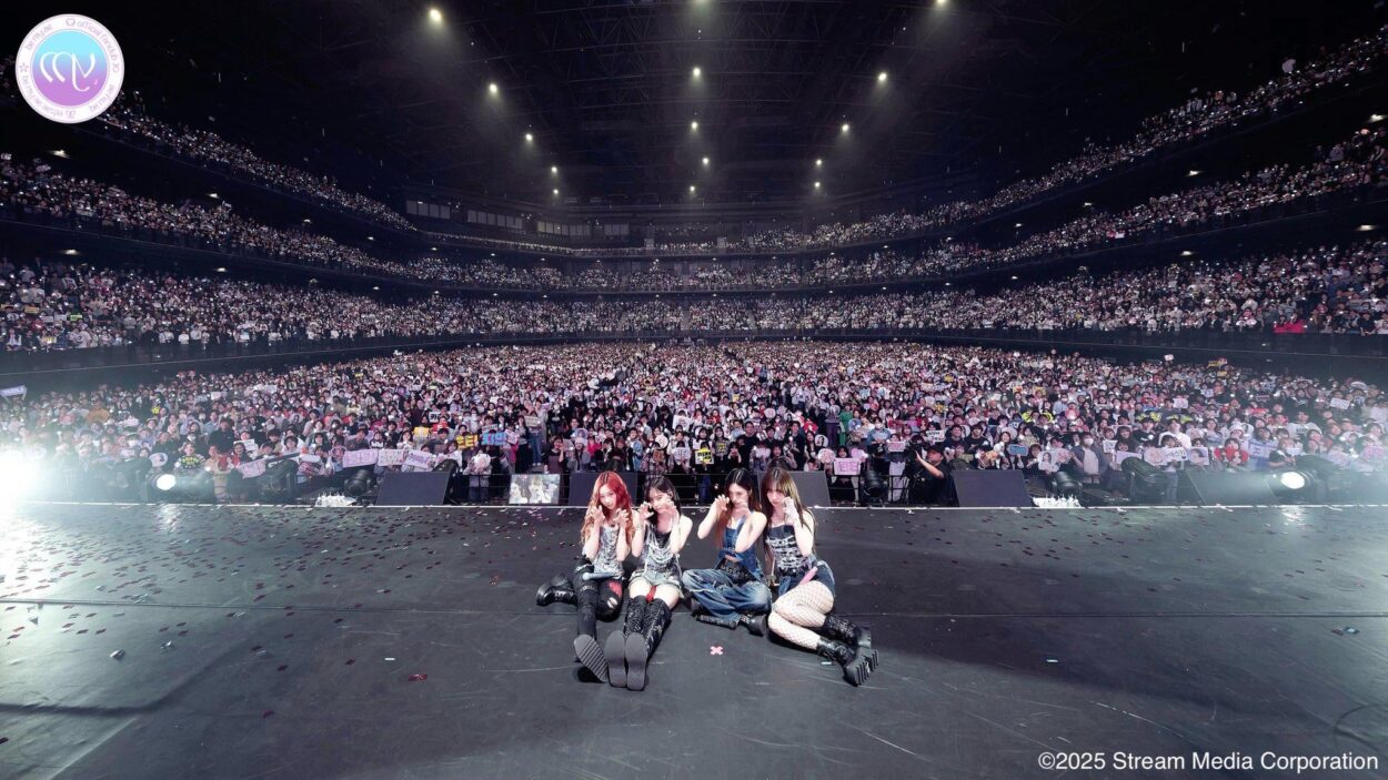 250524 aespa JAPAN Twitter Update - 『MY-J presents aespa JAPAN FANMEETING 2025 “To MY WORLD”』 Day 1 is over🩷🩵 Thank you to every MY-J who came✨We've got lots of fun stuff for you all to enjoy tomorrow, so look forward to it✈️