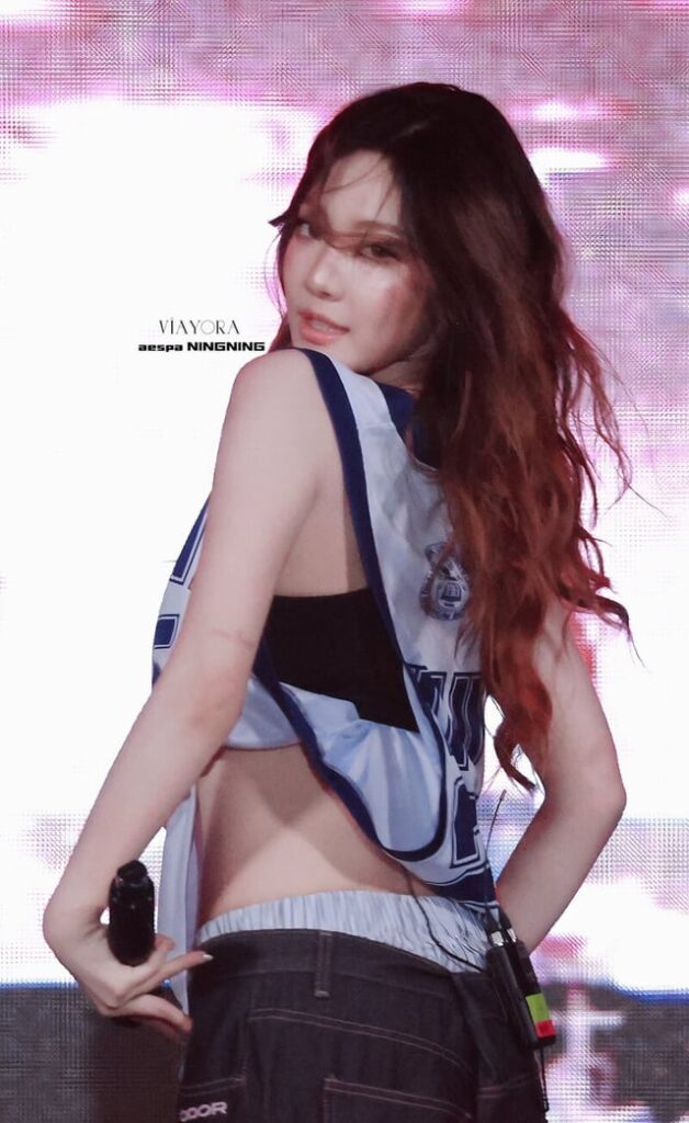 250516 Ningning (at Hongik University Festival)