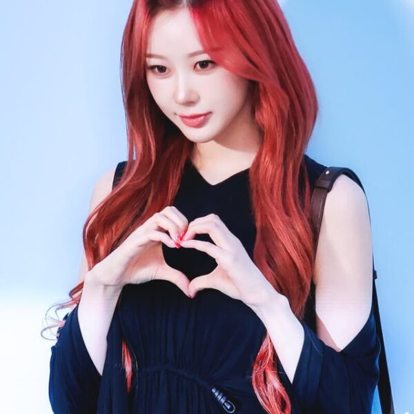 250529 Giselle (at the CASA LOEWE Puzzle Bag 10th Anniversary Event in Seoul)