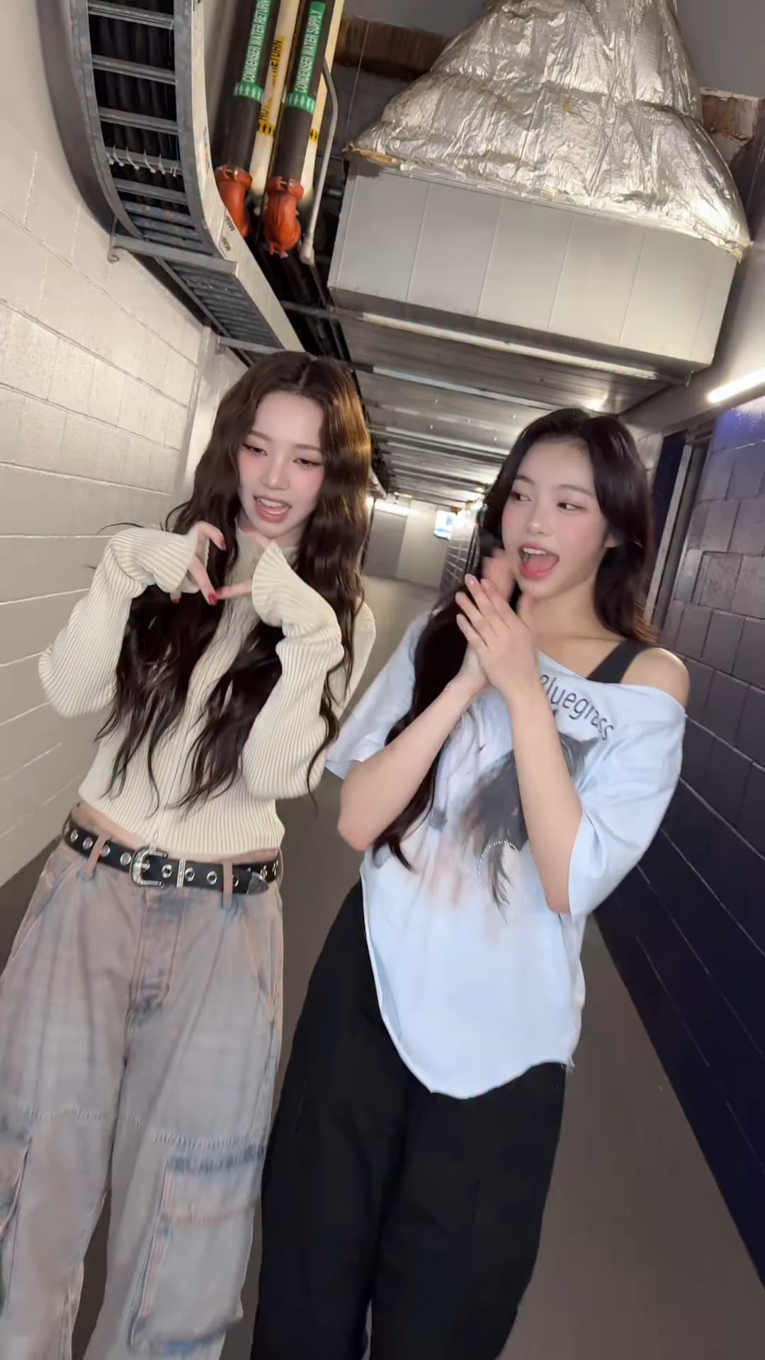 250512 Hearts2Hearts TikTok Update with Karina - The Chase with KARINA sunbaenim 💙 (with IAN)