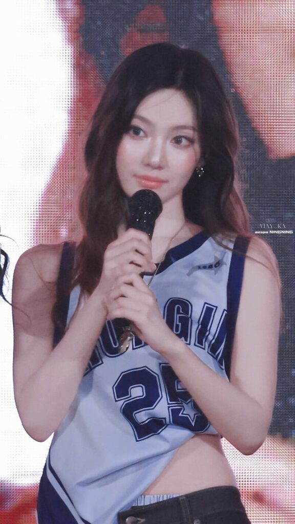 250516 Ningning (at Hongik University Festival)