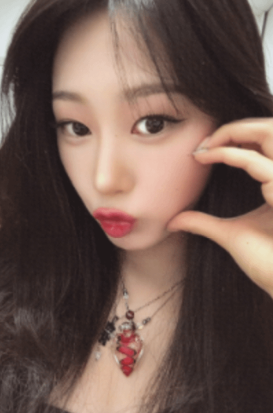 can anyone help me find what outfit/stage this is from?