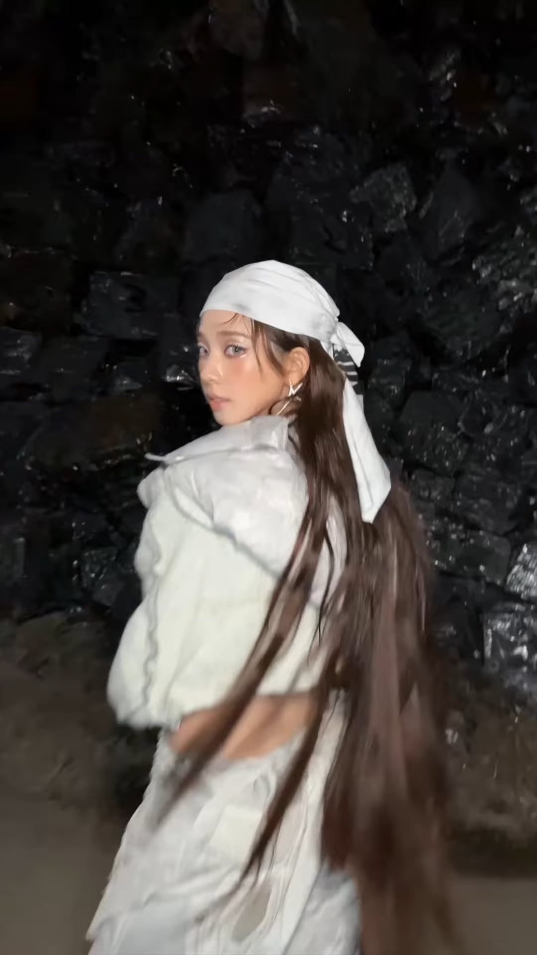 250627 aespa TikTok Update with Karina & Ningning - 𝗪𝗼𝗿𝗸 𝘄𝗼𝗿𝗸 𝘄𝗼𝗿𝗸