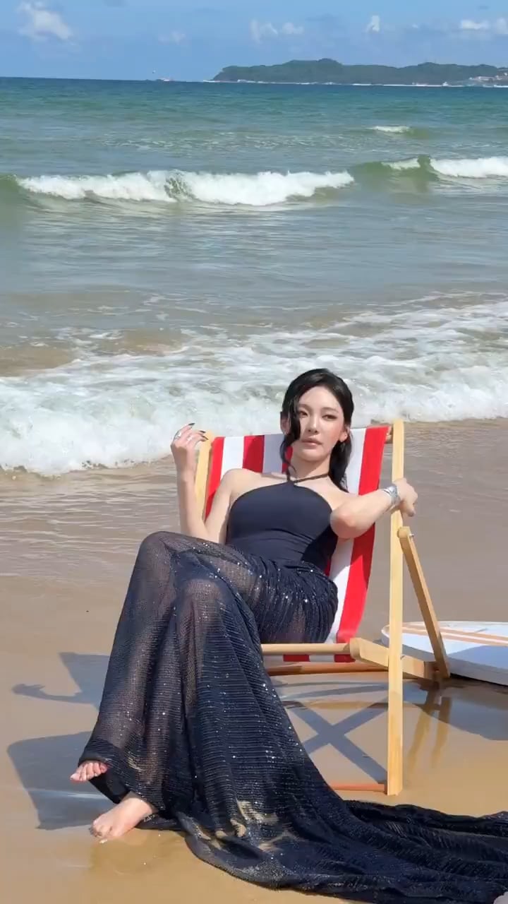250606 RoccoLiu VOGUE China EiC RedNote Update with Ningning
