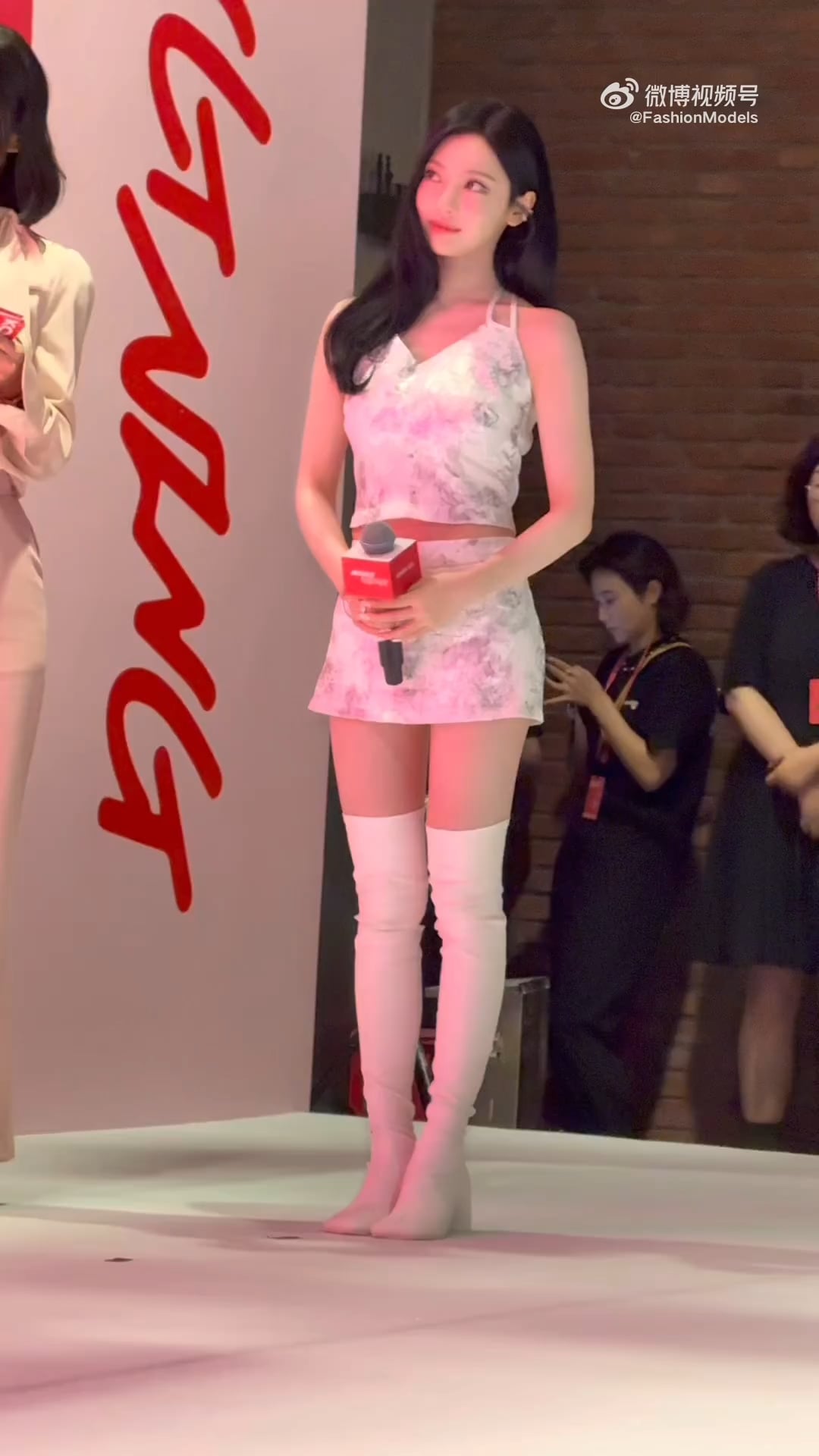 250607 FashionModels Weibo Update with Ningning - Ning Yizhuo appeared in Shanghai to attend a fan meeting for her Kotex brand endorsement.