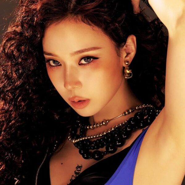 250627 Winter - Dirty Work (Melon Magazine Exclusive Photo)