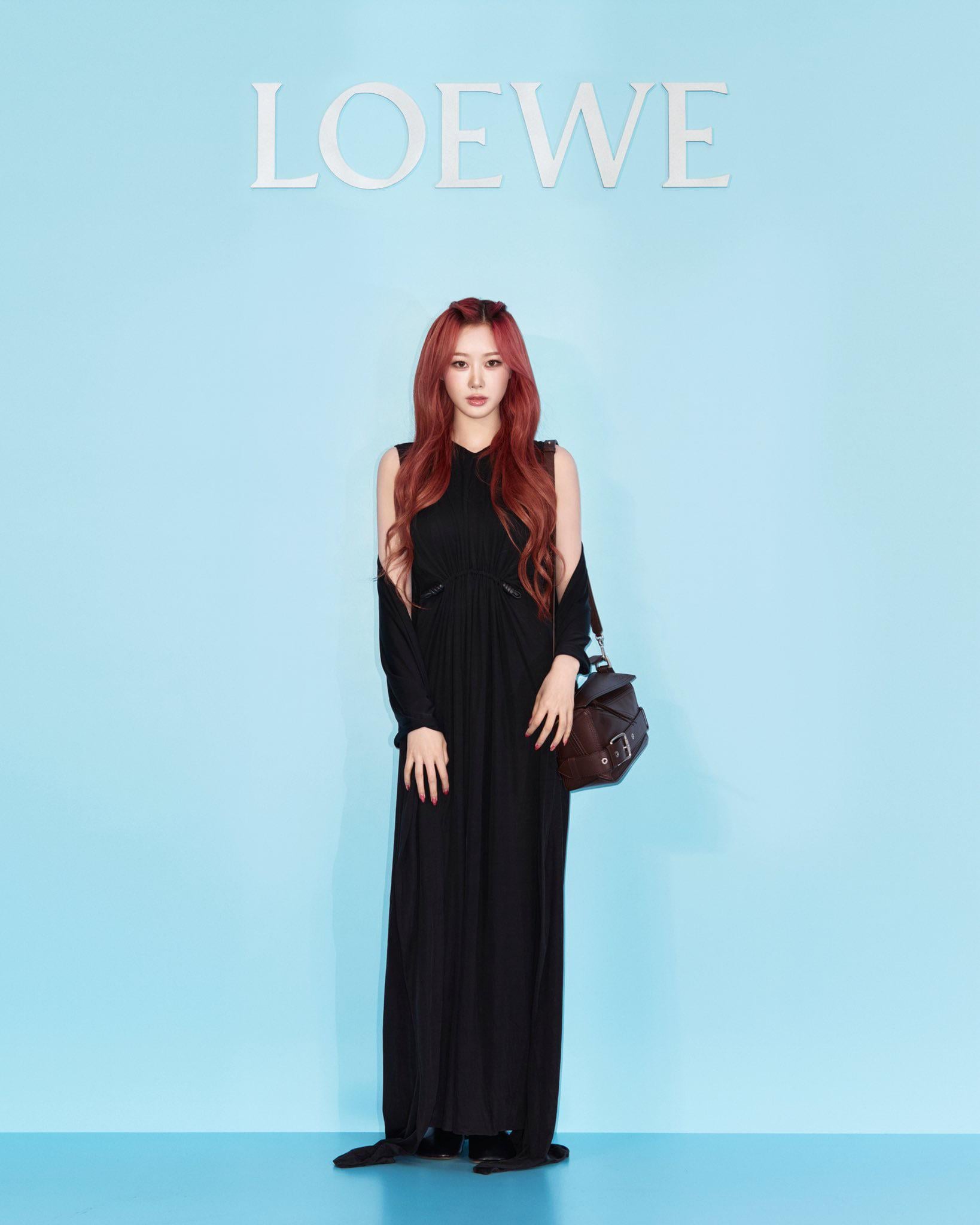 250606 LOEWE Twitter Update with Giselle - Brand Ambassador GISELLE celebrates 10 years of the iconic Puzzle bag, at CASA LOEWE Seoul.