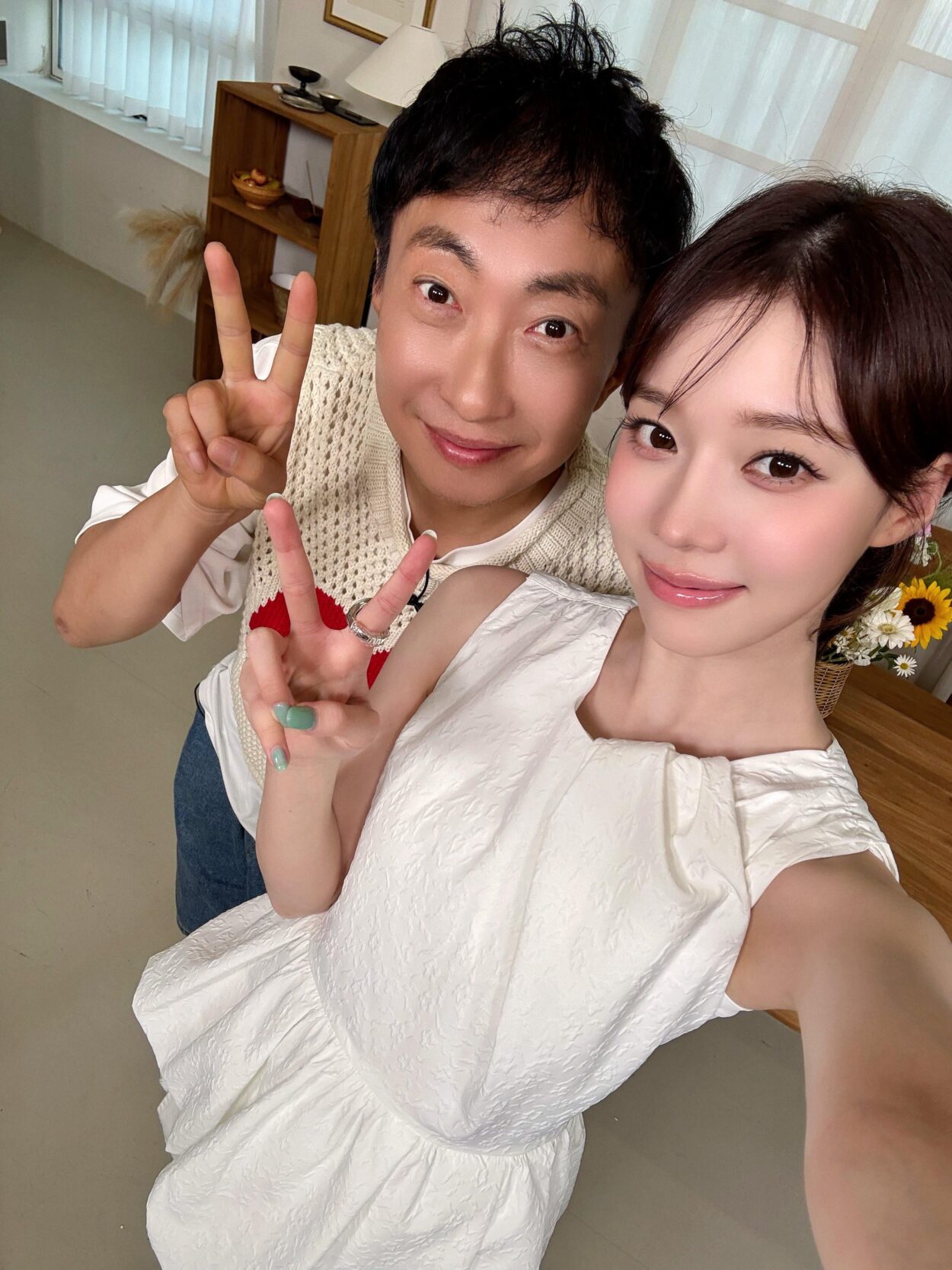 250704 aespa Twitter Update with Winter - 𝔅𝔯𝔢𝔞𝔡 𝔚𝔬𝔯𝔨𝔨𝔨 (with Park Myungsoo)