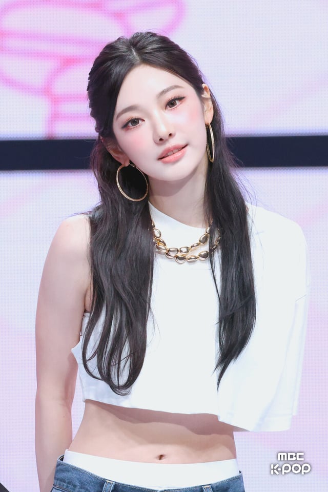 250712 Ningning ('Dirty Work' at Show! Music Core)