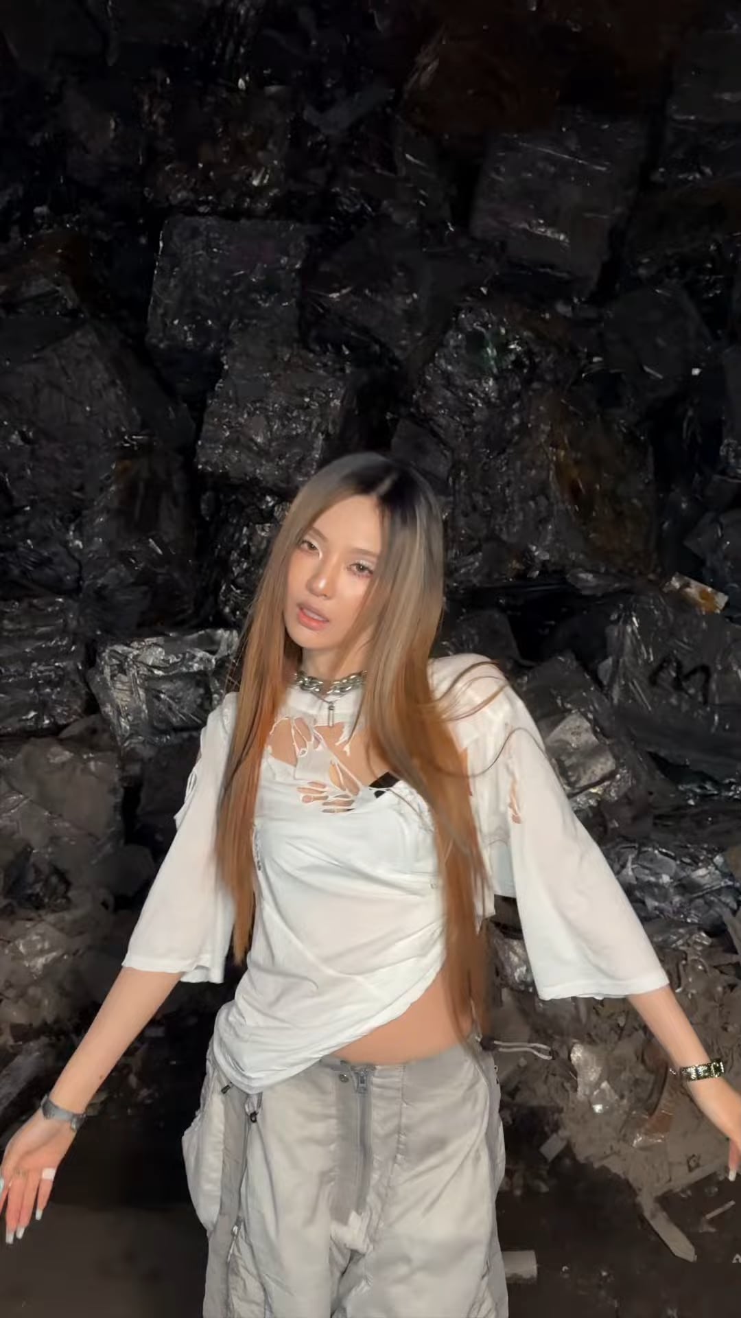 250705 aespa TikTok Update with Ningning - Dirty Work⛓️