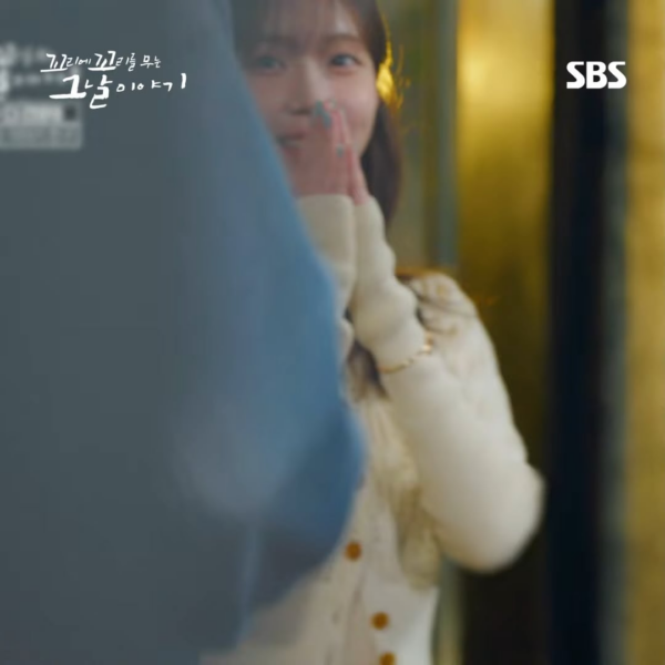 250711 SBS NOW Instagram Update with Winter - Puppies don't cry and react well,,♥️ Our Mindoong's Winter Ggomoo Reaction Collection🐶 <A Story About the Day>