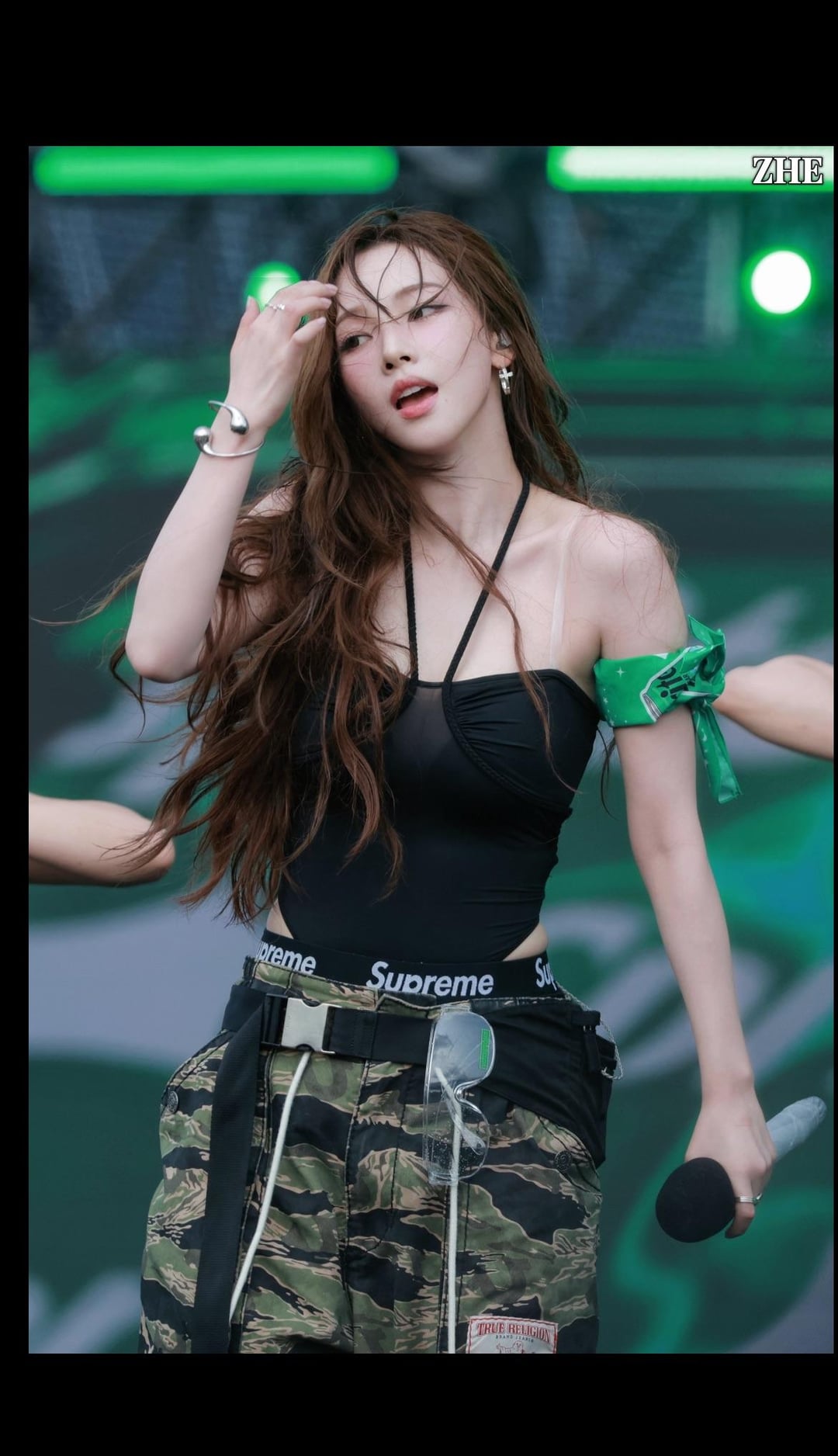 Karina waterbomb