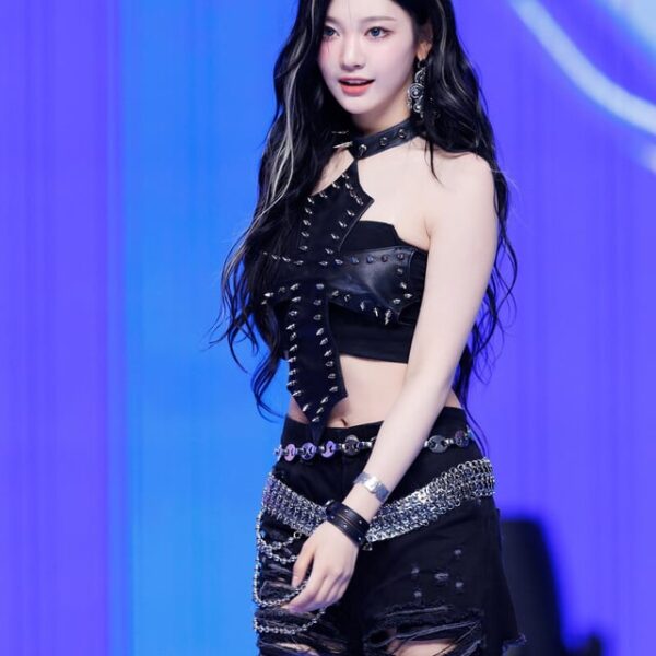 240530 Ningning - 'Armageddon' + 'Supernova' Encore Stage at M Countdown
