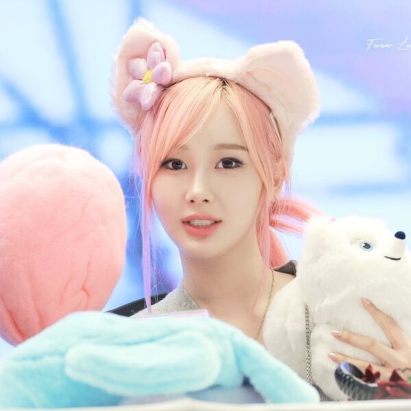 Giselle at Music Bank Commute & Ktown4U Fansign - 241101